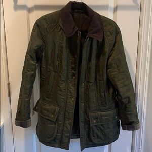 Lightly worn Barbour women’s quilted jacket.